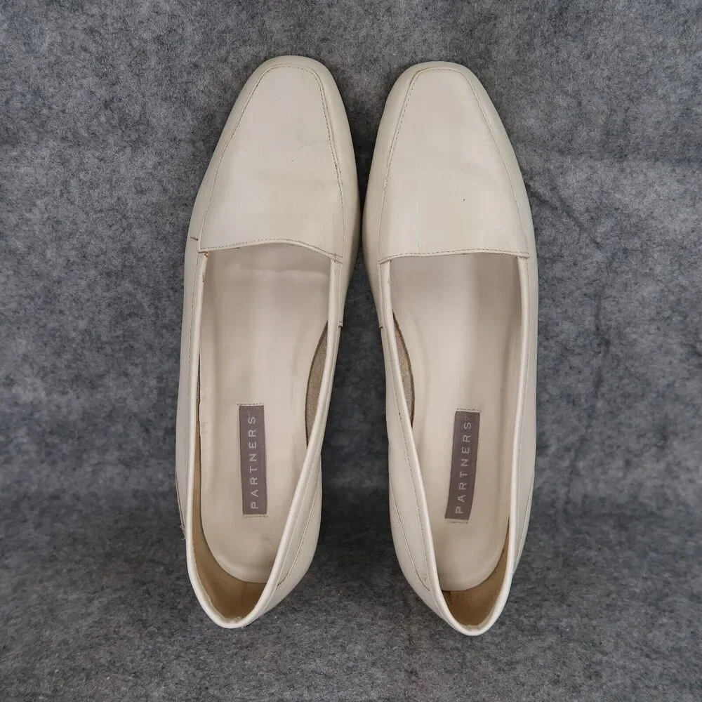 Partners Shoes Womens 8 Loafer Flat Leather Fashion Career Vintage Slip On Retro